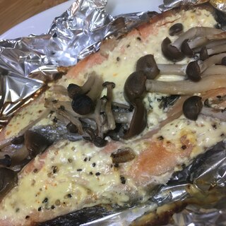 しめじと鮭のホイル焼き